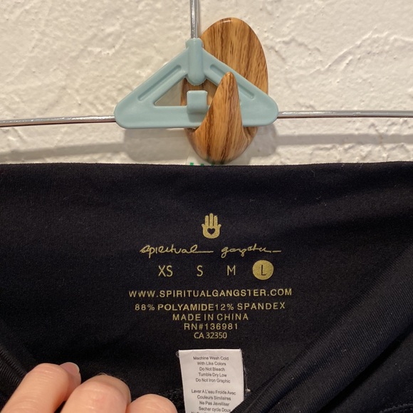 Spiritual gangster Rose Embroidered LOVE MORE leggings - Picture 8 of 8